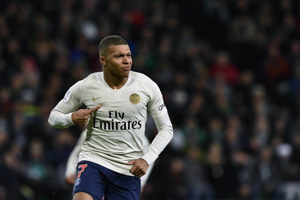 OpenAI预计五年内付费用户将达2.2亿 AI应用点燃增长引擎